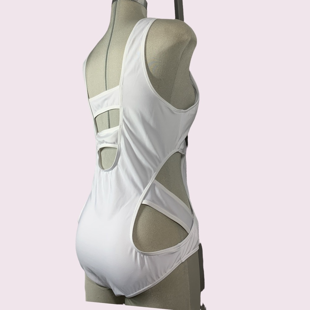 White  Custom Designer  One Piece Swimsuit Size XL - Picture 4 of 14